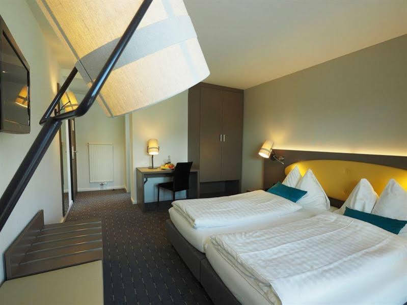 Hotel Holiday Thun Hotel 3*