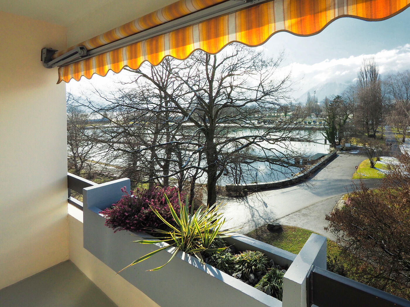 Hotel Holiday Thun Thun